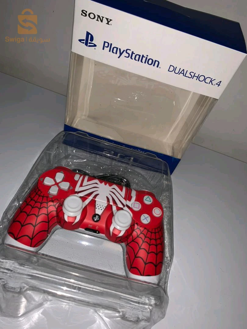 وحدة تحكم PlayStation 4 édition spider man