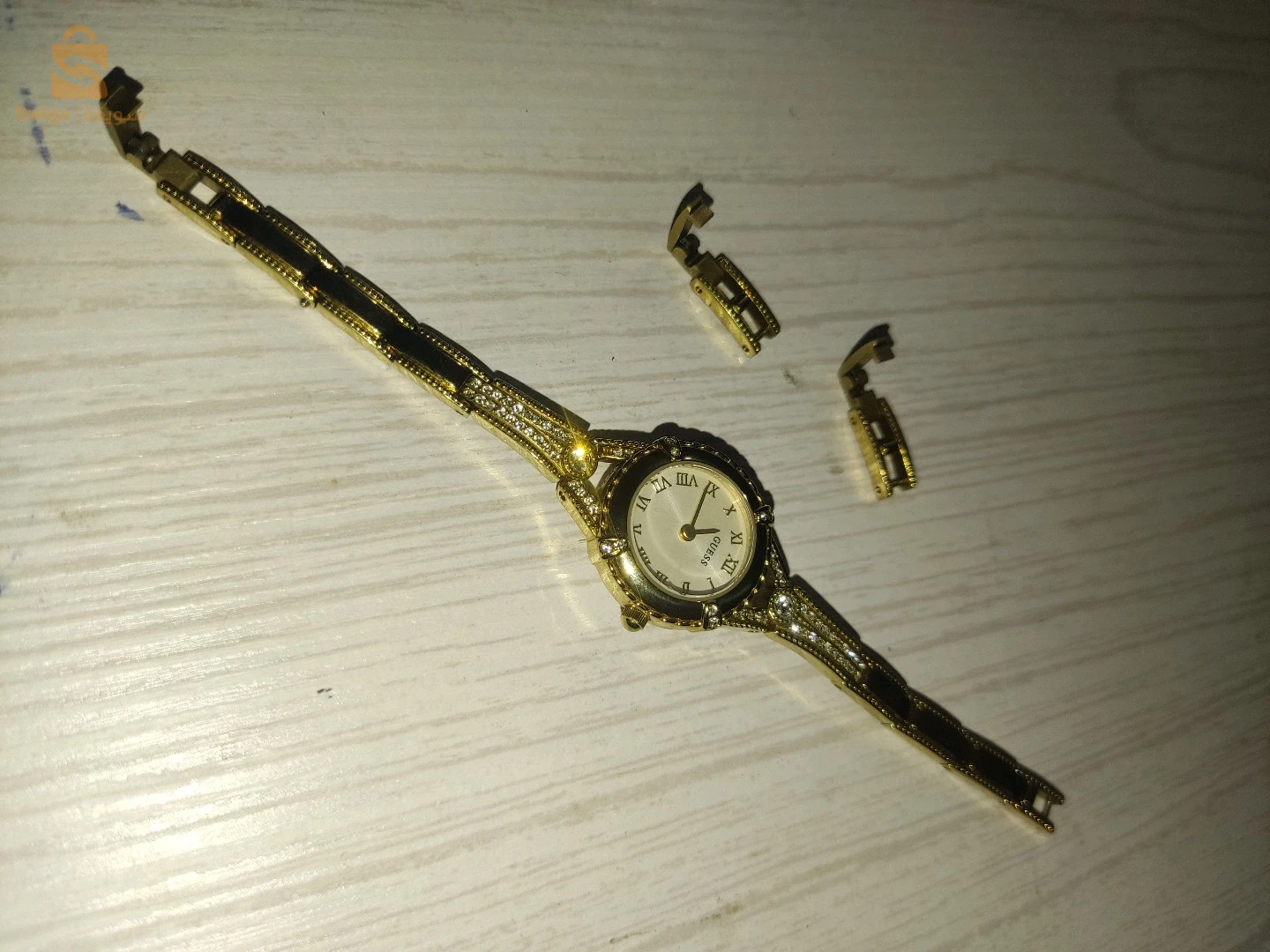 Guess - U0135L2-Montre analogique dorée