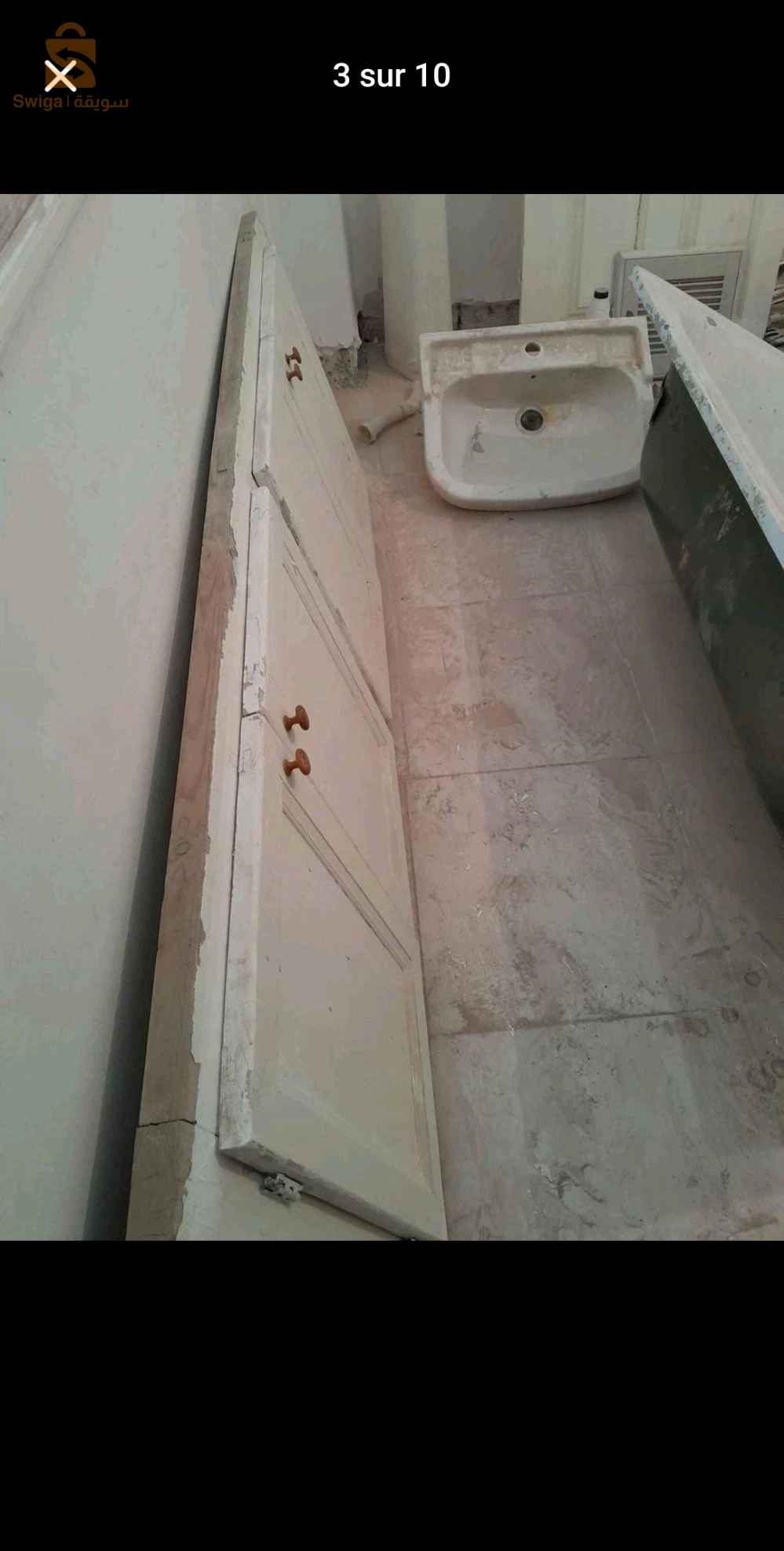 je mais le matériel très bonne qualité. table de travail/armoire pizza 🍕 🍕/ radiateur chauffage kangoo 1.5 dci d'origine très bonne état