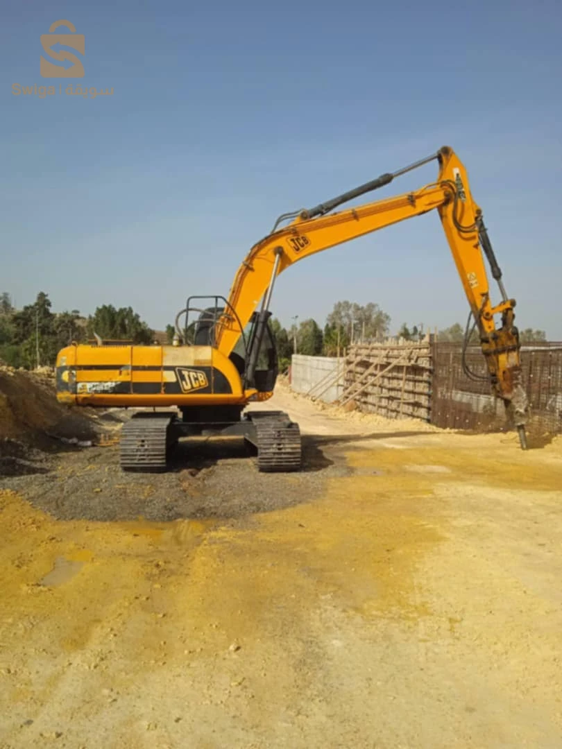 بوكلة jcb الله يبارك منهارك خدام 
نيميرو 0770694853
