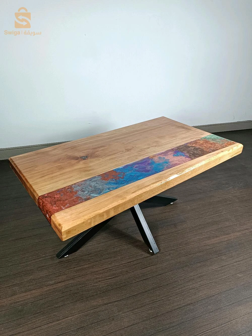 TABLE BASSE EN RESINE