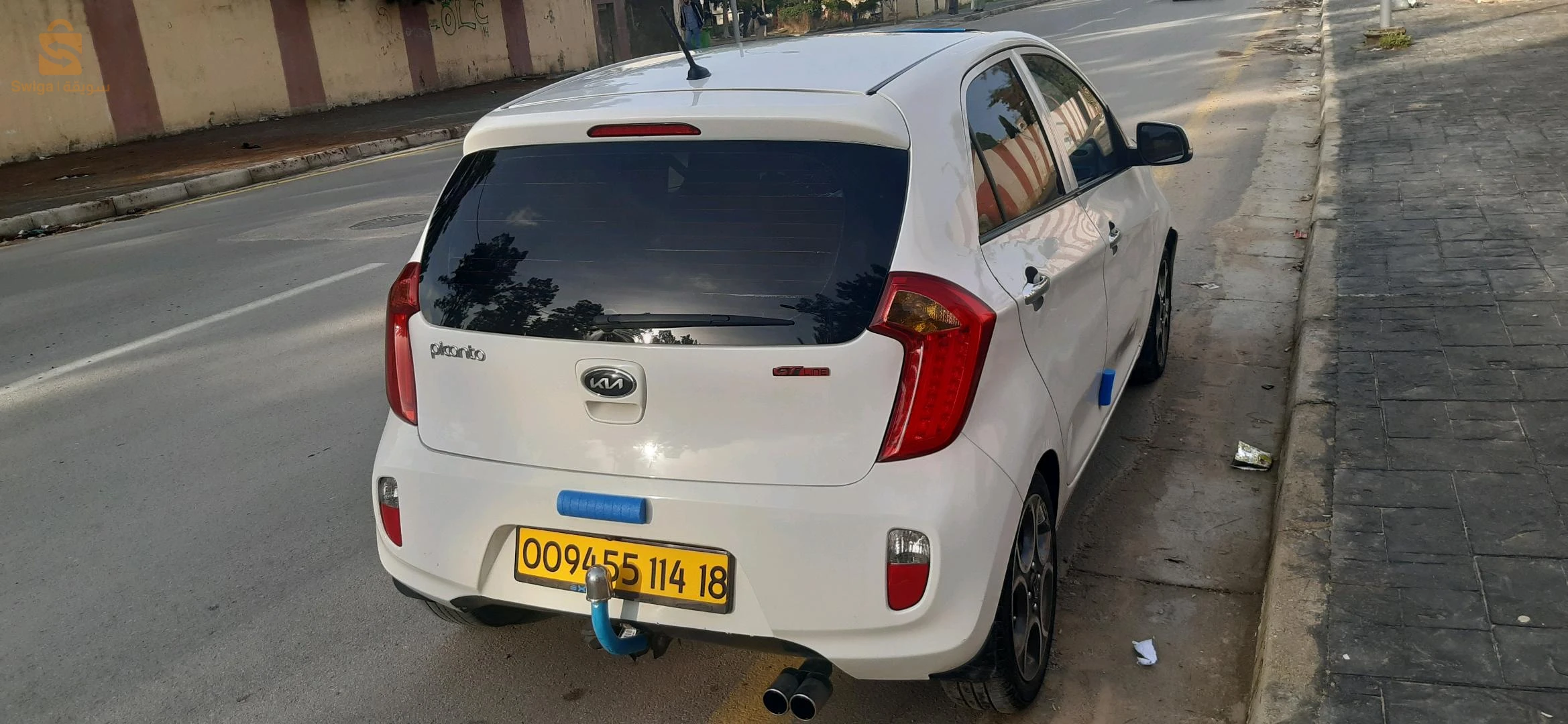 الرجاء الاتصال بصاحب السيارة0669367309