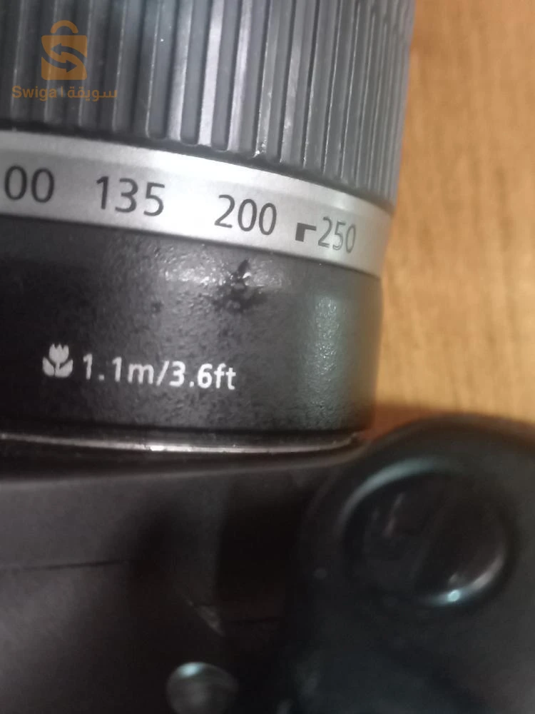 canon 1200 d 9k clik eta 9/10 +objective 55 -250 mm stm + batry original+chargeur original