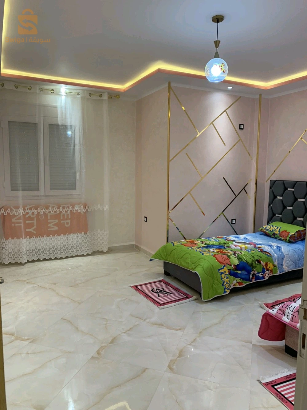 :📣 #منزل __للبيع- بوعواجة - سطيف 📣 🎗️ الموقع : تجزئة دراجي🎗️المساحة : 179 م²  في الريال 200م².🎗️ الواجهات : واجهتين🎗️ الطوابق :R+2🍒 الطابق الأرضي: 2 ڨاراجات محلولين +قاراج يهز سيارة🍒 الطابق 1 : f4 مخدومة فيني🍒 الطابق 2: F4 سومي فيني(مكسومة غير بالبريك + وفيها تواقي )  🍒طراس فيني            🌱معلومات أخرى:  الدار مخدومة مليح lux الله يبارك ،و السكن في حي هادئ ،توال المسجد و المدرسة ، المنزل فيه الشوفاج،  ، خزان ماء 14000ل،بئر🎗️الوثائق : عقد و دفتر عقاري و رخصة البناء 🪡 المهتم يمكنه الاتصال  على الأرقام: ☎️Tél:0771285220☎️Tél: 0540645483