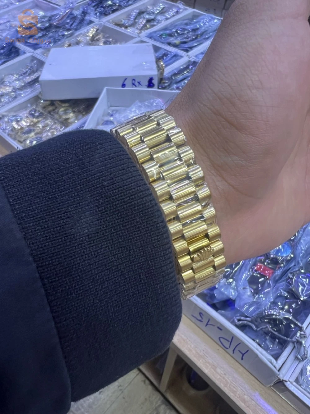 montre Rolex homme avec boite 
qualité supérieur