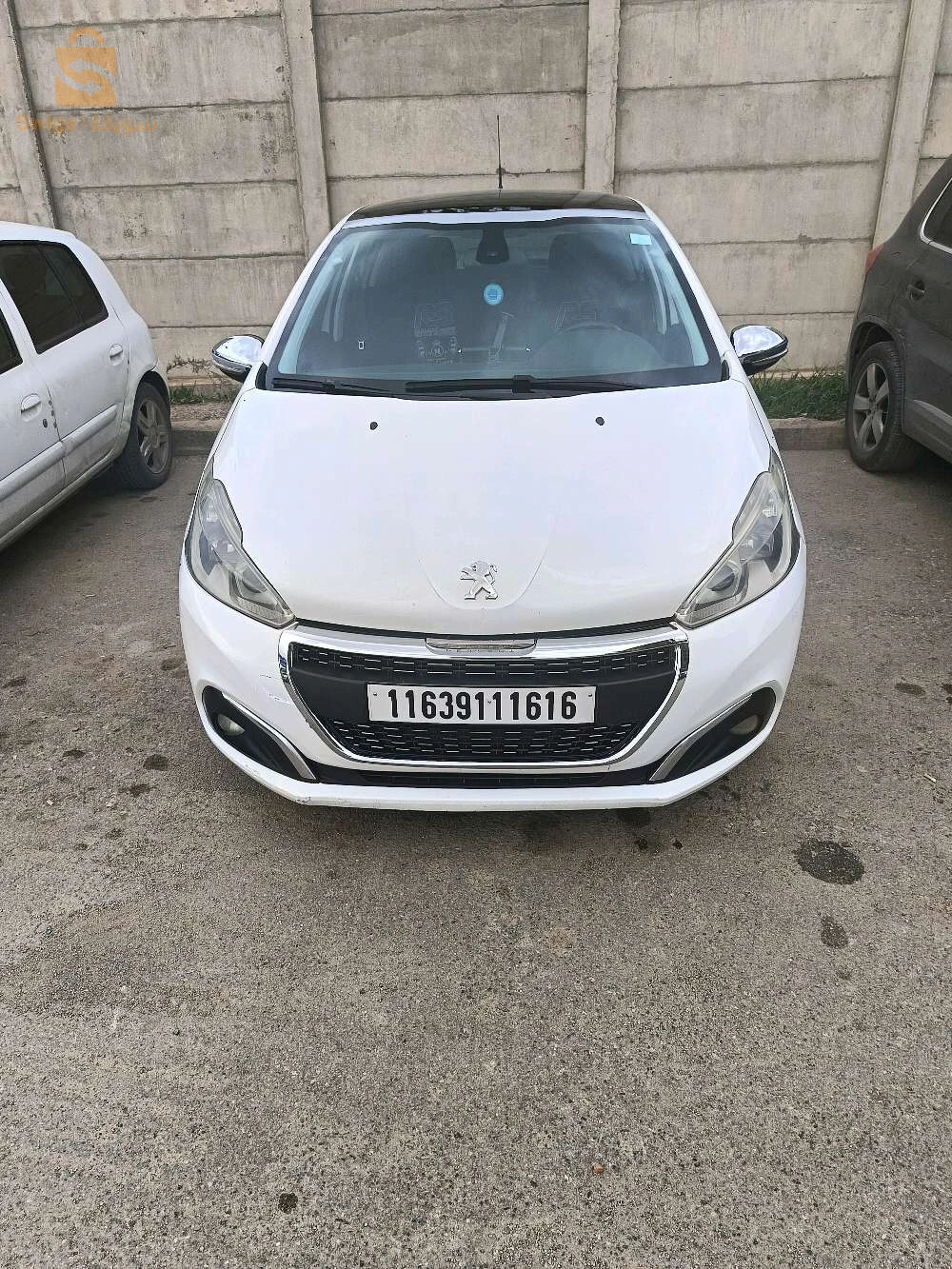 سلام عليكم سيارة بيجو مازوط 208للبيع صبيغة مافيهاش