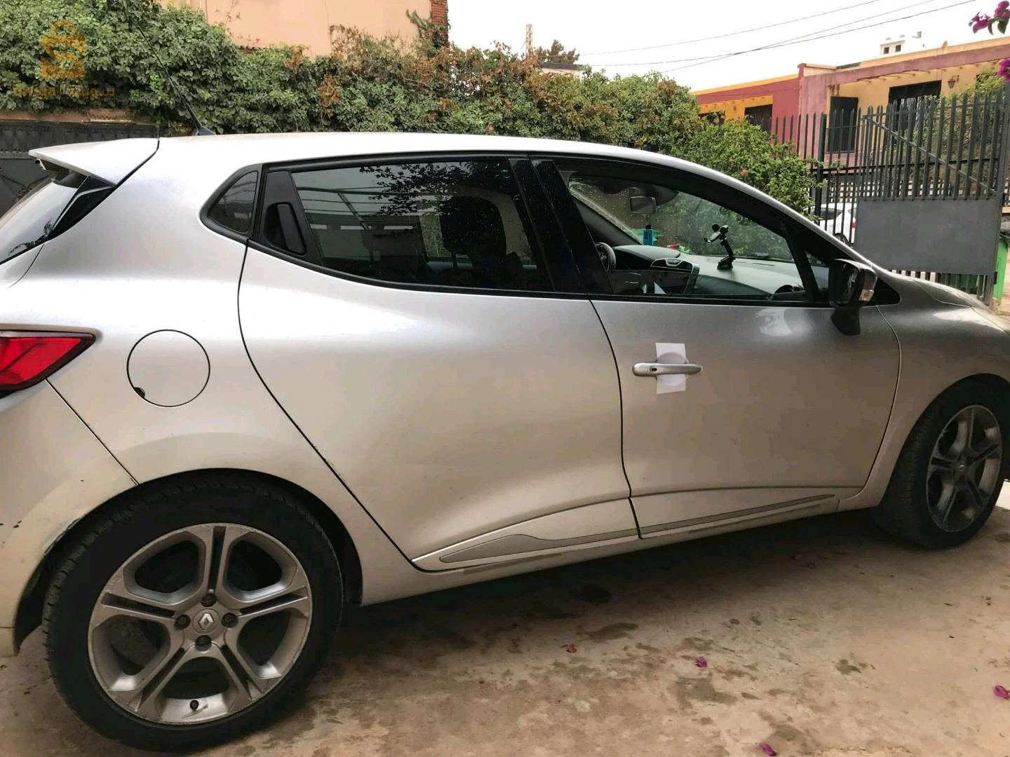une belle voiture