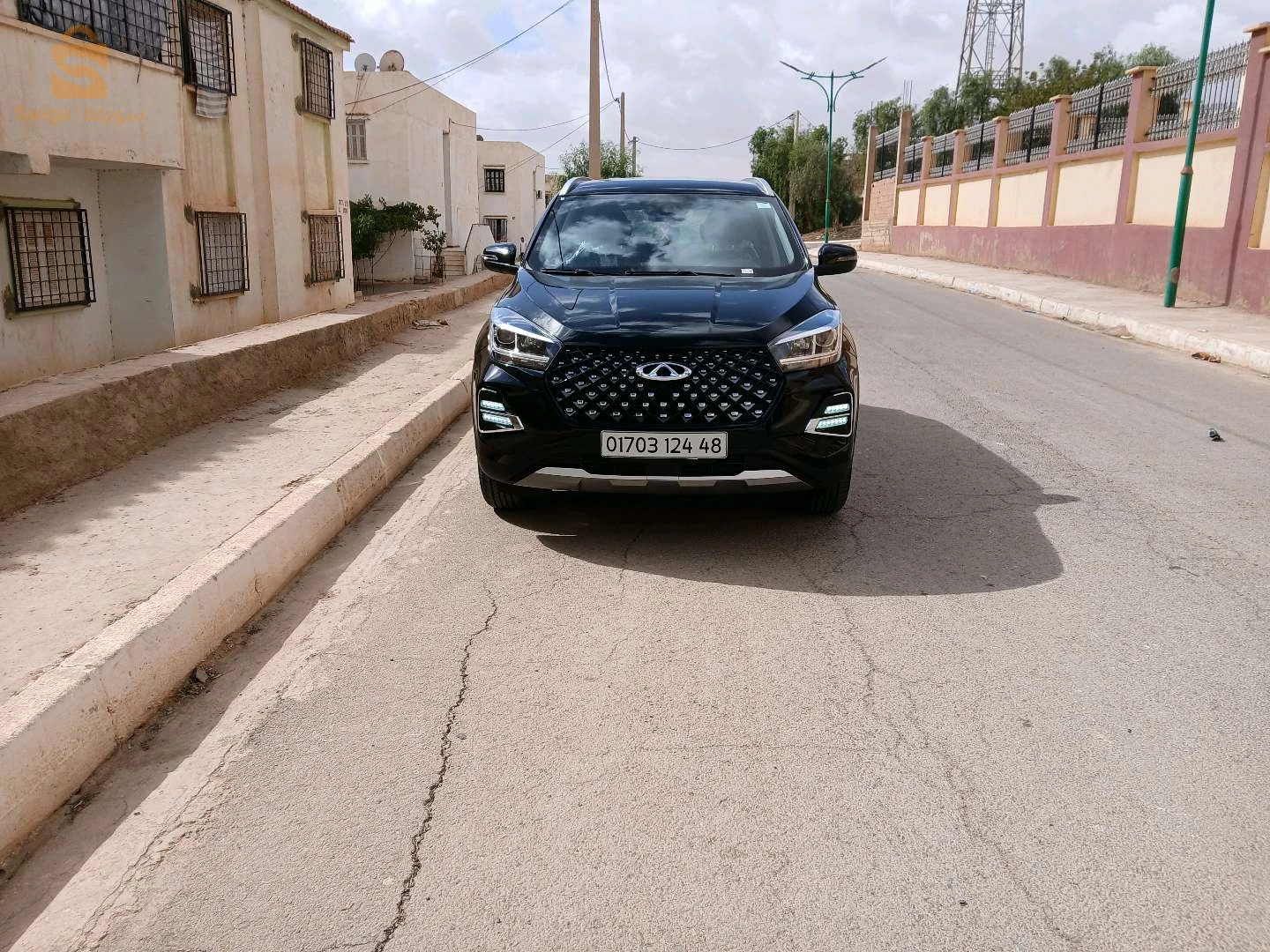 سيارة جديدة