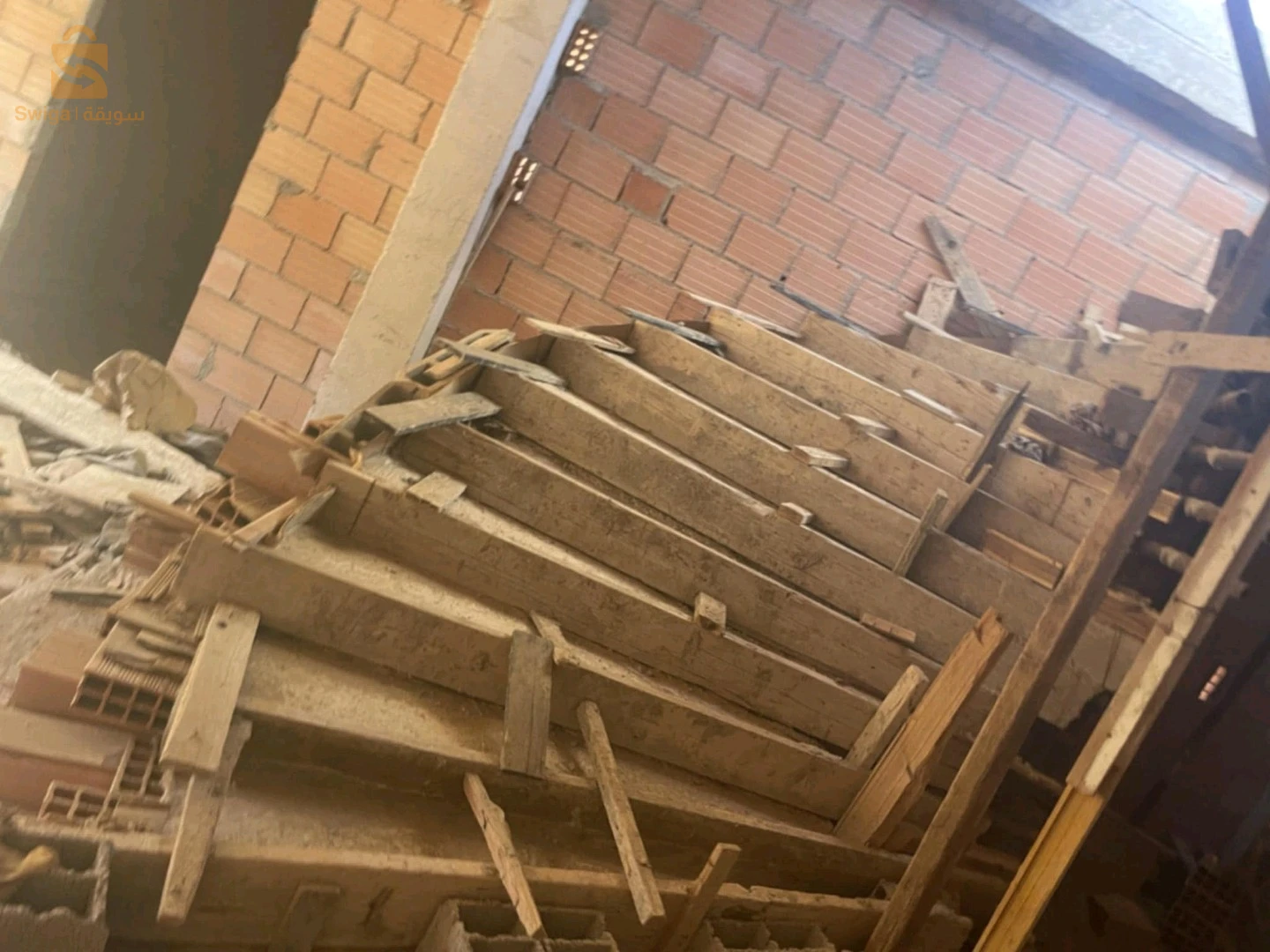 bonne affaire carcasse de 149m² à tlemcen  trig louerit en face salle des fêtes (korso)