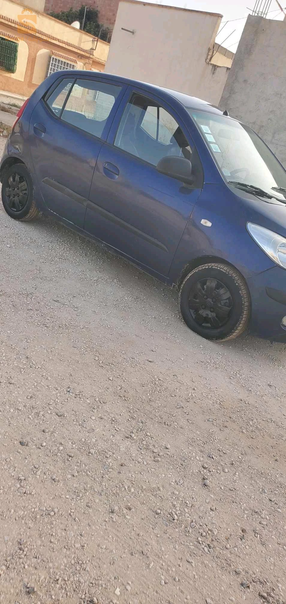 i10 فيها حزام على برى على لبيبان برك كلش نظيف وفيها نقرة صغيرة فرونجرو 0672101784