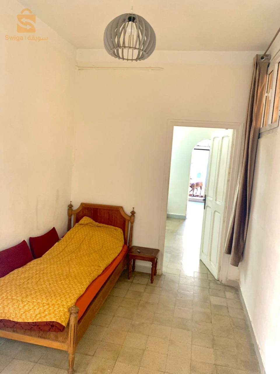 appartement F4 RDC niveau de Villa coloniale+jardin+garage