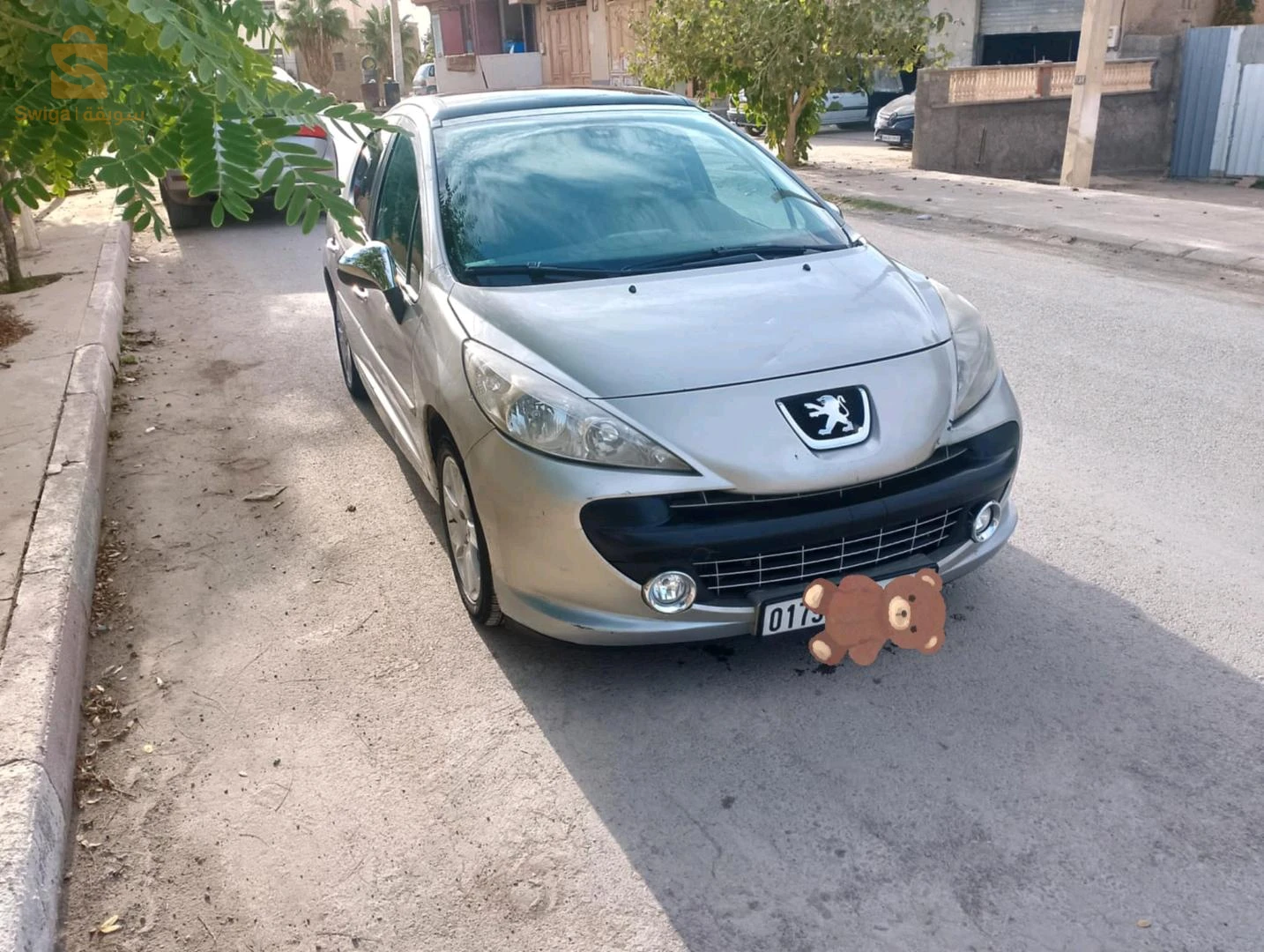 سيارة 207 للبيع
