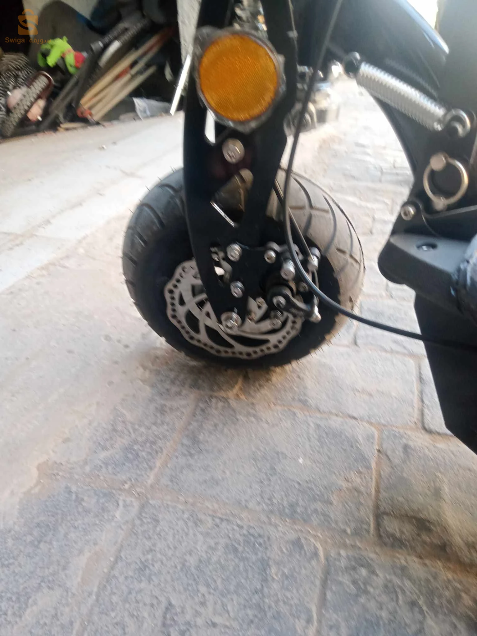 Trotinette électrique tiny tom