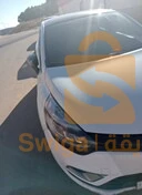 شق صغير فقط