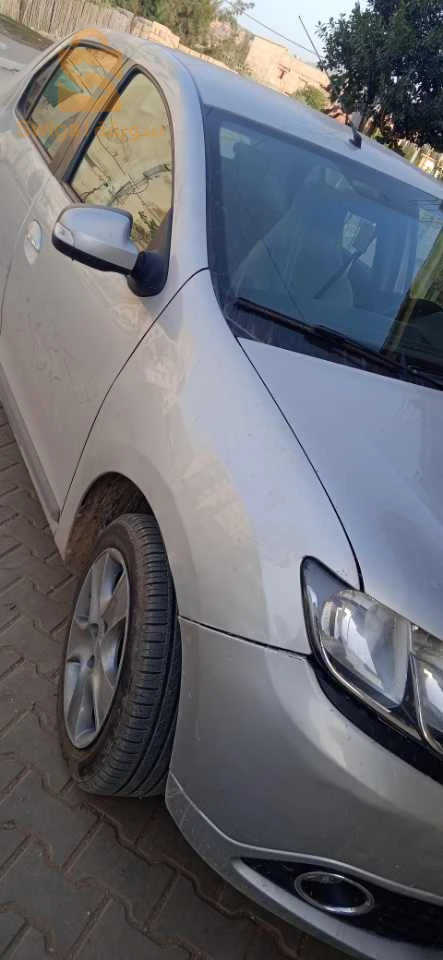 سيارة لوكان للبيع