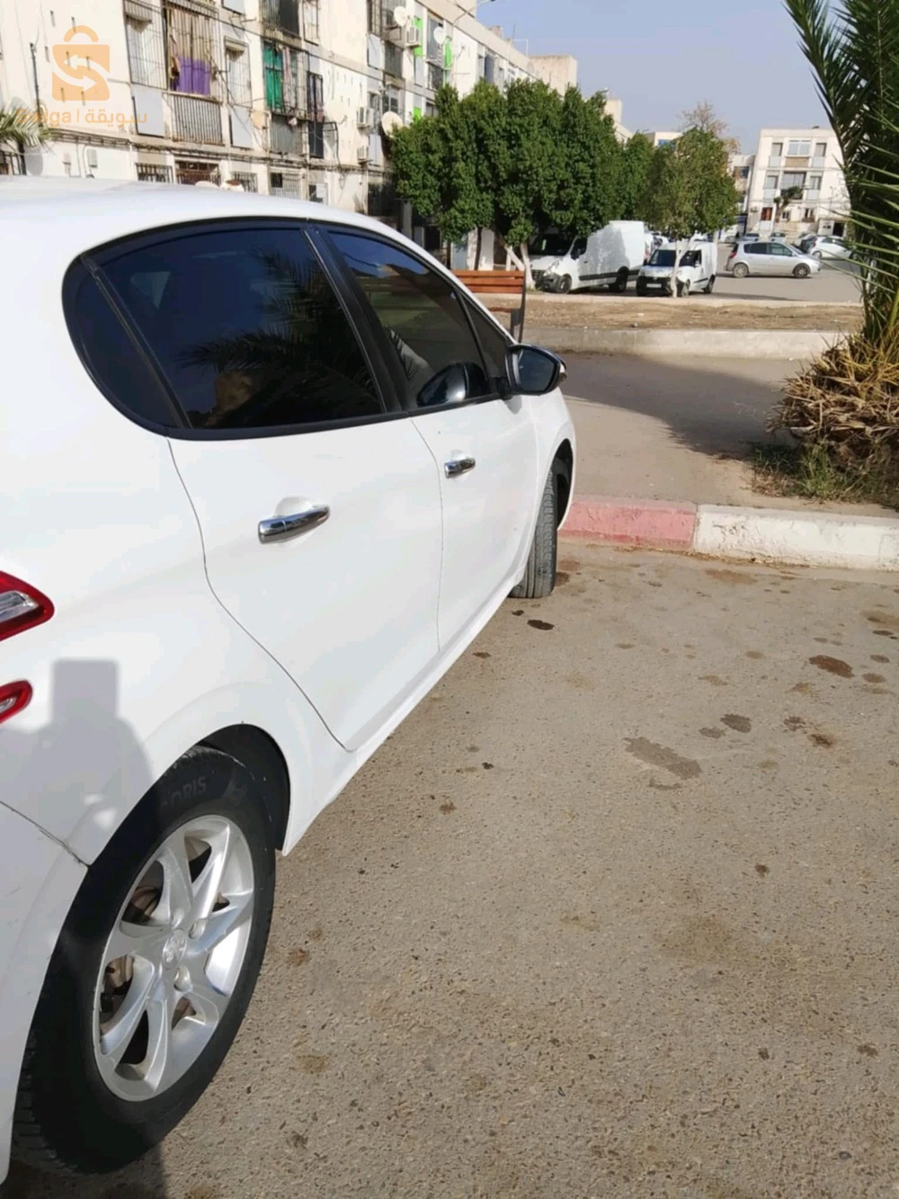 سيارة 208 للبيع عام 2015