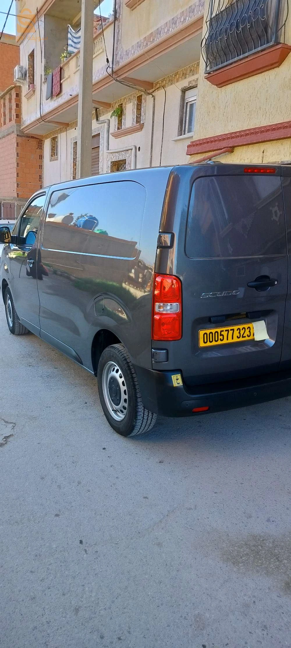 سيارة مشاء الله مزالت كيما خرجت من المصنع تقريباً كل شيء فيها مرقل انتاع كسيبه زيرو صبيغة لمن يهمه الامر يتصل وشكرا 0775002196