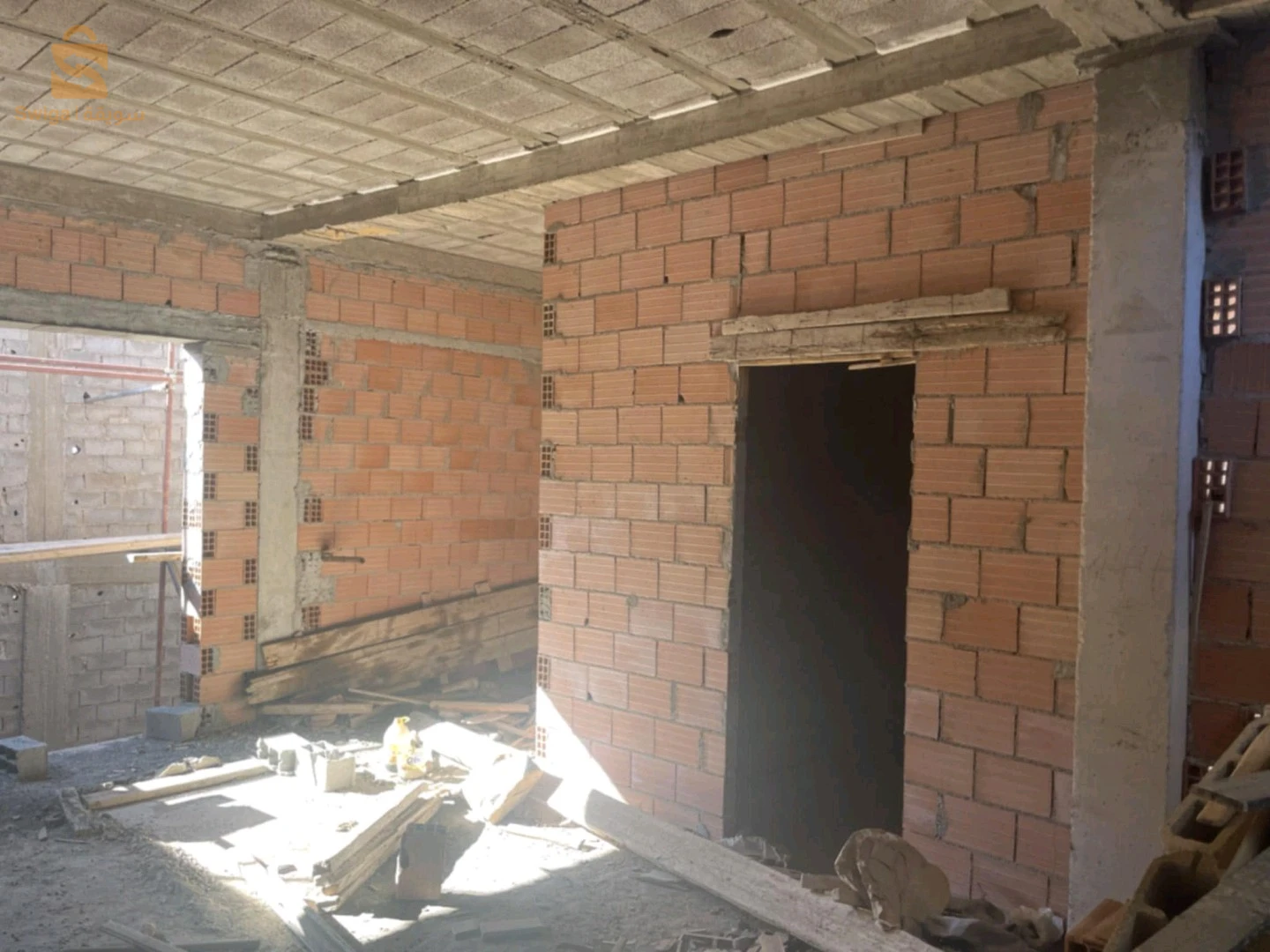 bonne affaire carcasse de 149m² à tlemcen  trig louerit en face salle des fêtes (korso)