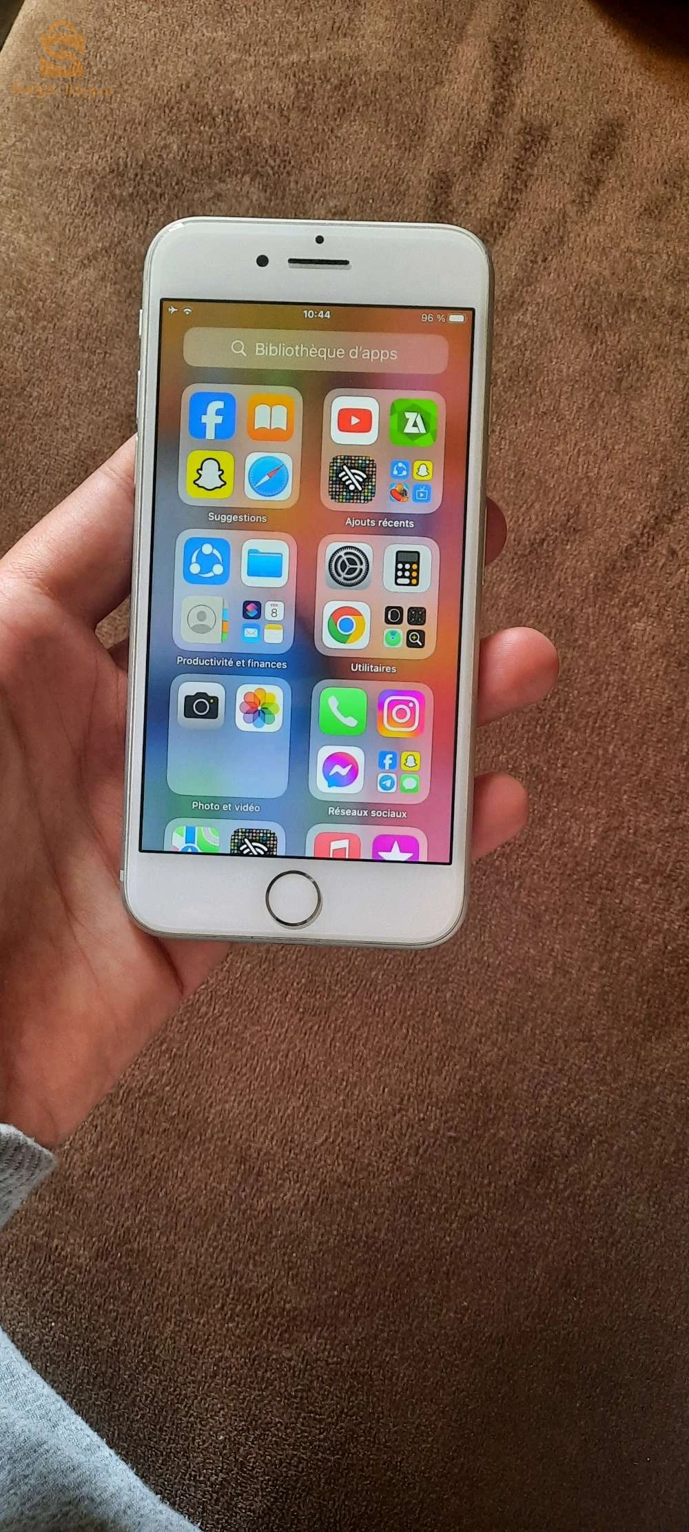 iphone 8 ( 100%)