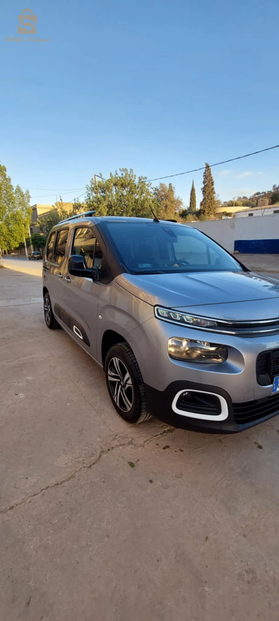 1er main machia 56mille carte grise Safia 00bentoura