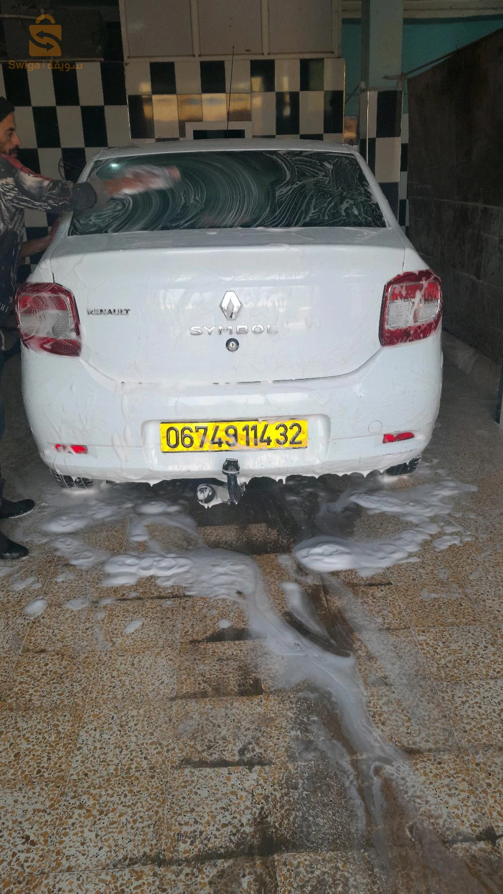 سيارة  الله يبارك  0698411029