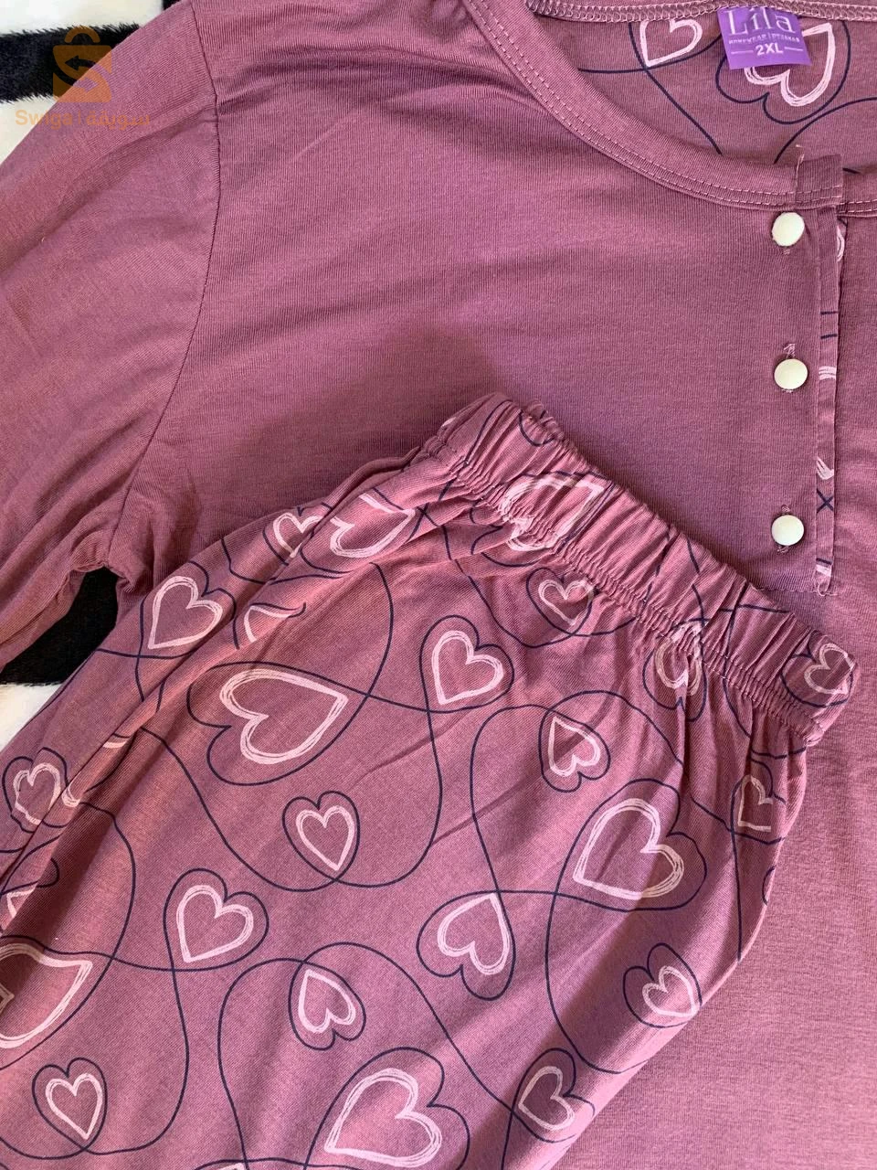 Pyjama coton 🌸 tussu hayl 
Les taille : m l xl xxl 
Disponible 2 coleur 
Livraison disponible 58 wilaya
