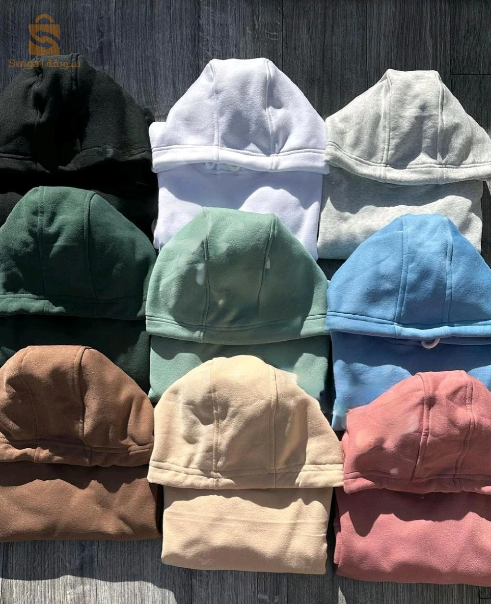 ملابس للنساء و الرجال oversize ensemble