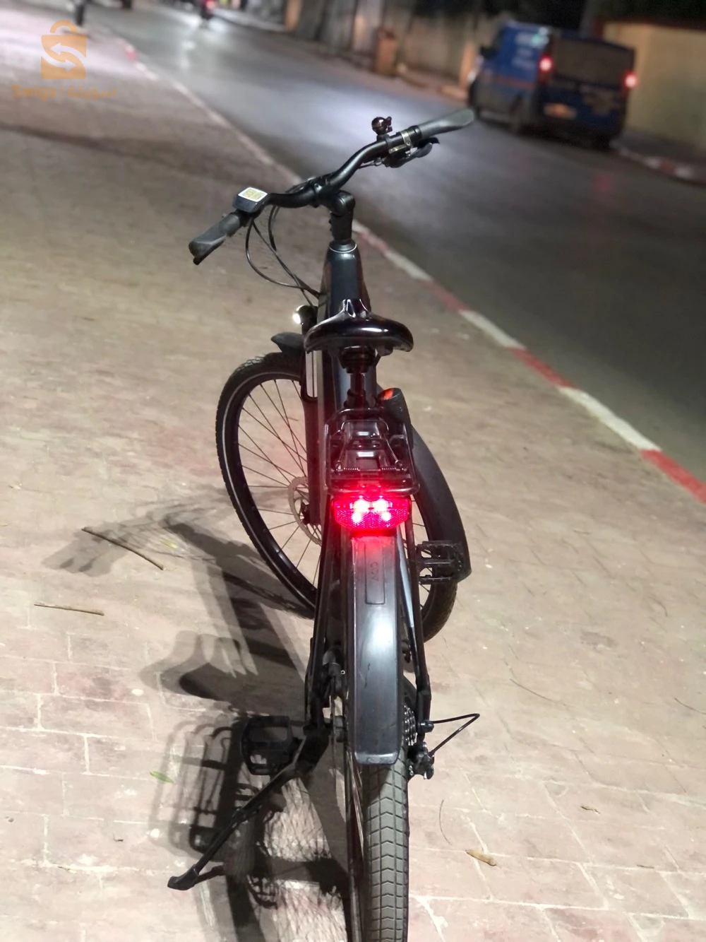 vélo électrique 
cube kathumondo one 
hybrid