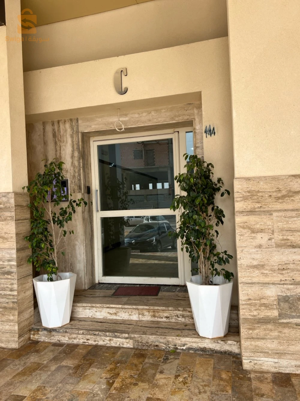 Location par nuitée ✅
ORAN 📍Boulevard des lions 
F3
0657428126 ☎️📞