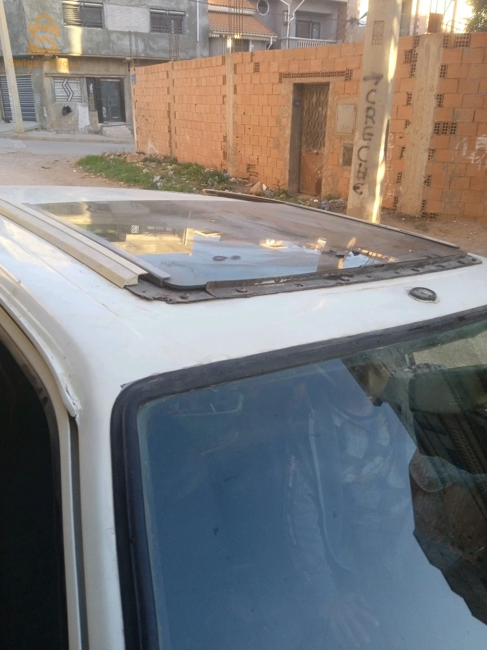 نبيع ولا نبدل بسيارة ولا فورڨو