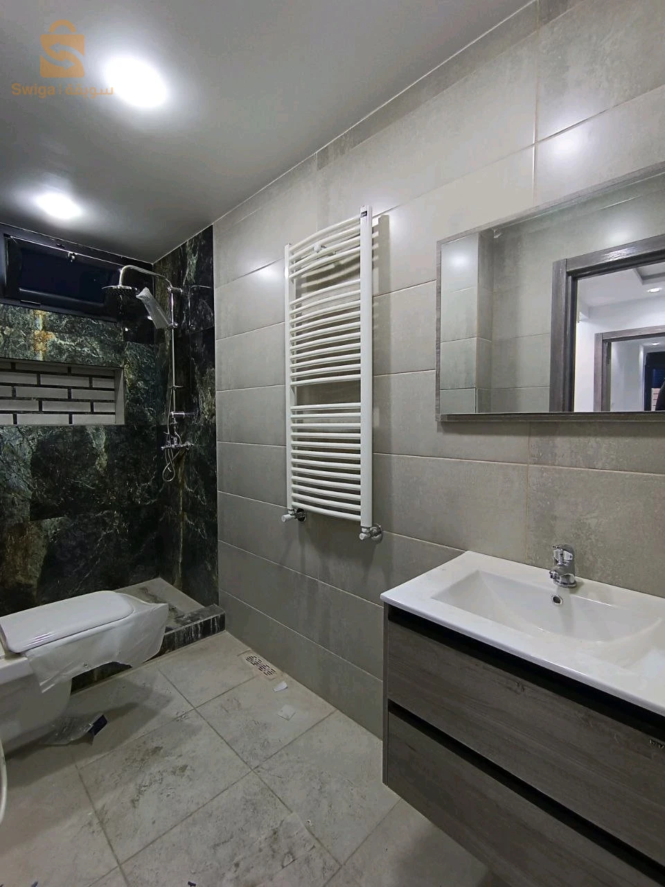 F3 + box de stationnement 🔑sous-sol ✨️endroit stratégique Alger-plage 🌊Bordj el bahri