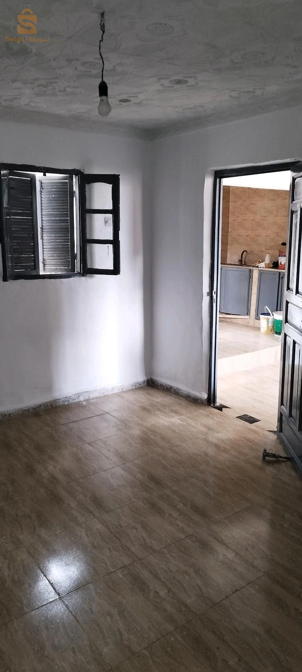 Belle maison F2 a louer sur l'ancienne ville d`AKBOU (LA PLACE)  a coté des contributions et local de L' OA.
citerne d'eau 1000l avec pompe/petite cour/cuisine/ 2 chambre/ salle de bain