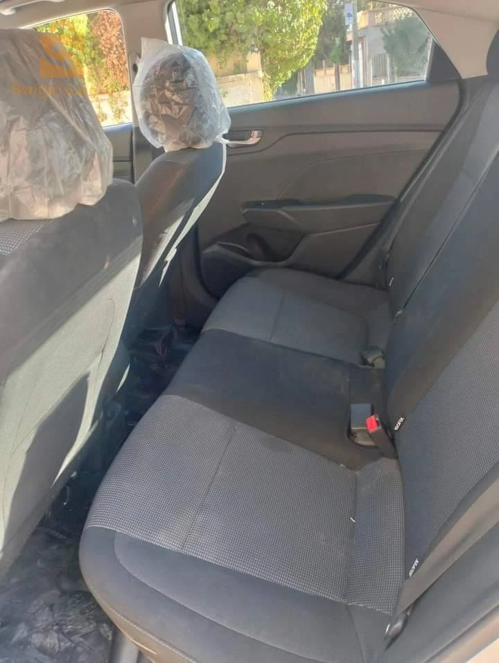 أكسنتrb 2019  سيارة ماشاء الله نظيفة خبشة فيهاش
0 عوادة .
0 صبيغة .
ماشية 170 ألف 
موتور : 1.6 crdi مازوت 
في قسنطينة .
✅ عطاو 285.
Hyundai New accent
Année : 2019
Boite : manuelle 
Papiers : Carte grise / safia
Couleur : Gris 
Moteur : 1.6 crdi  Diesel 
Kilométrage :  170000km
 #hyundai Très propre 
N°Tel : 0793621383
077455500
Lieu : Constantian #ccsentrb #accsent #hy