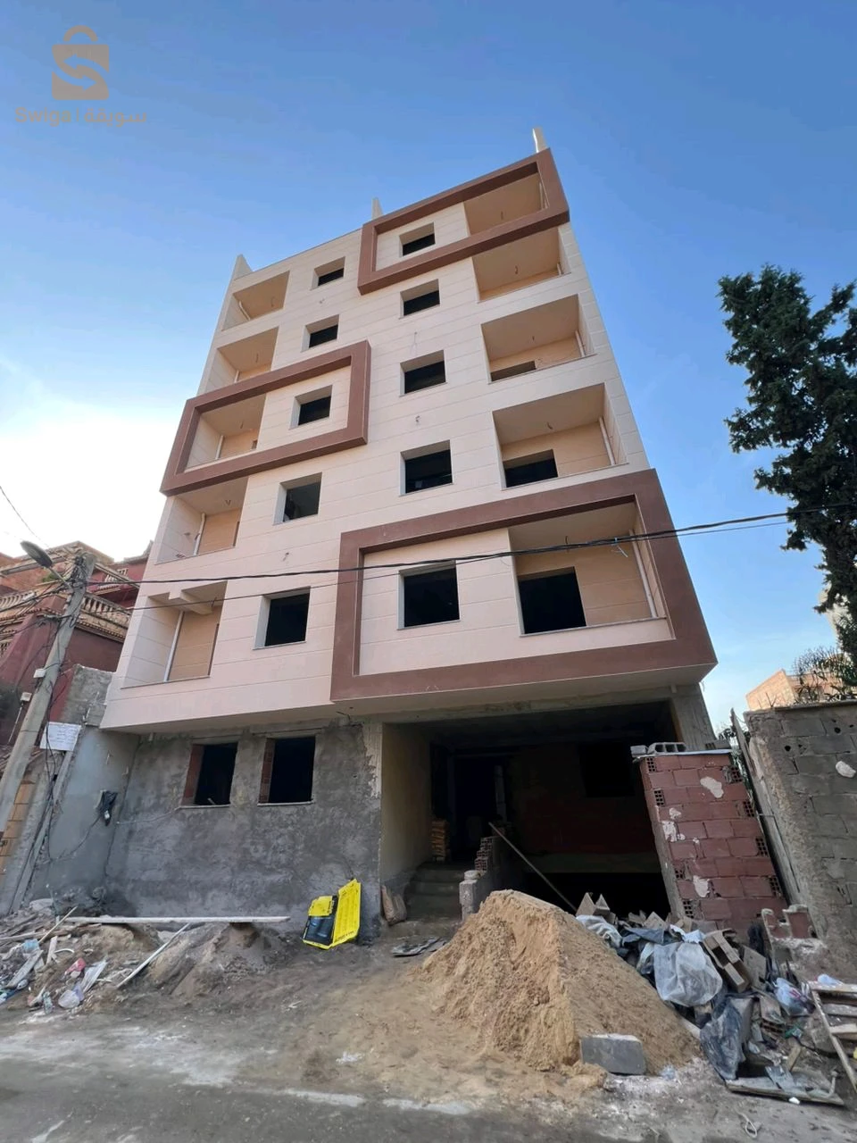 نوفر لكم شقق f4 semi fini