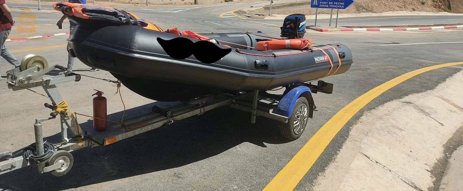 semi-rigide bateau de plaisance