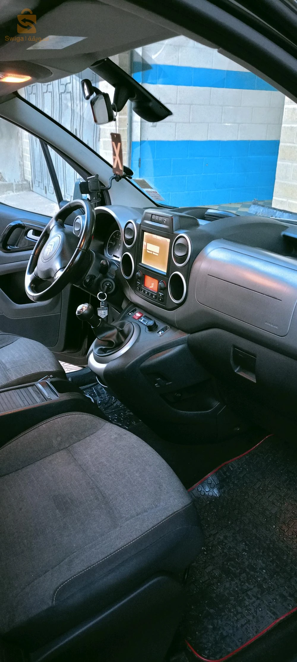 Citroën berlingo Fransawi 2017 la tout machi 185000