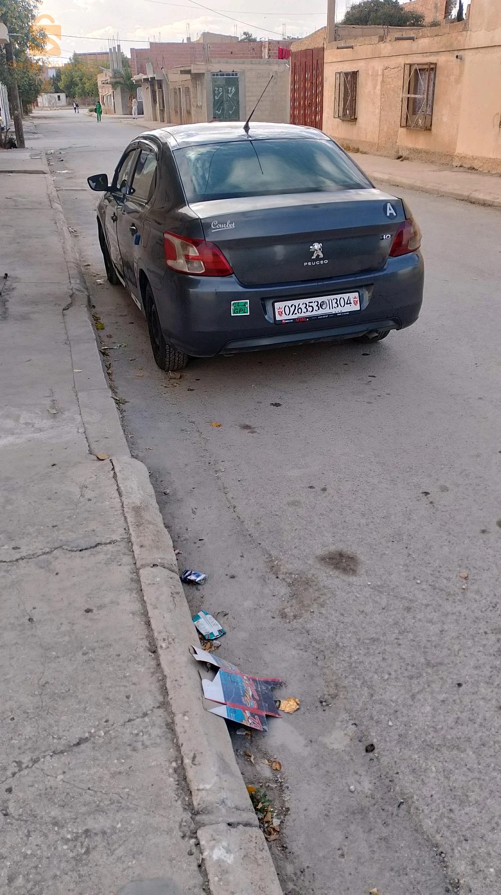 فيها لي فروا و نص امال مخدوم مستيك متور مريفيزي مازالت  ترودي بنوات جدد بطارية جديدة بابيون جديد