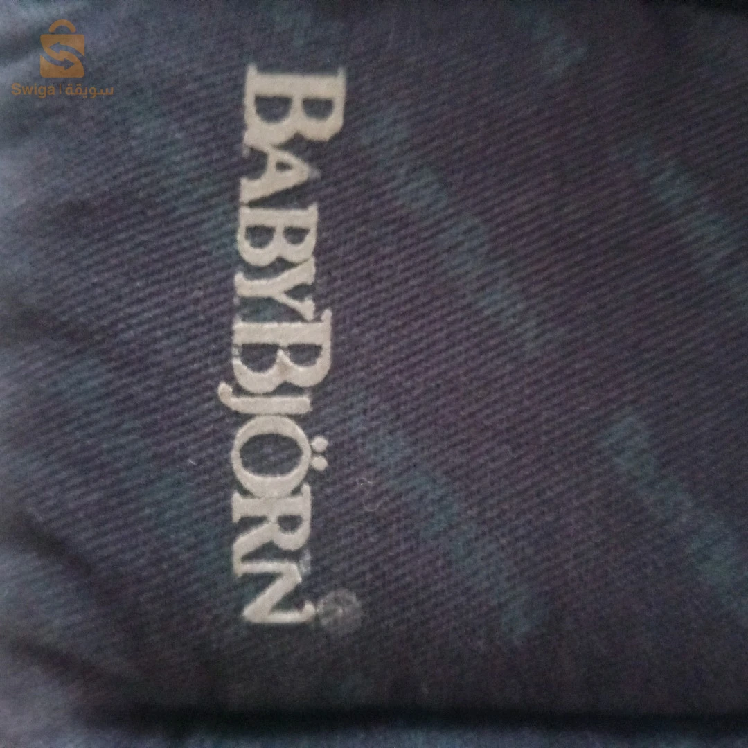 حاملة الرضيع