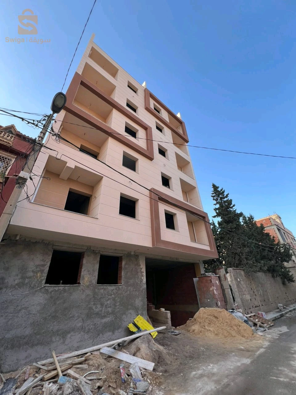 نوفر لكم شقق f4 semi fini