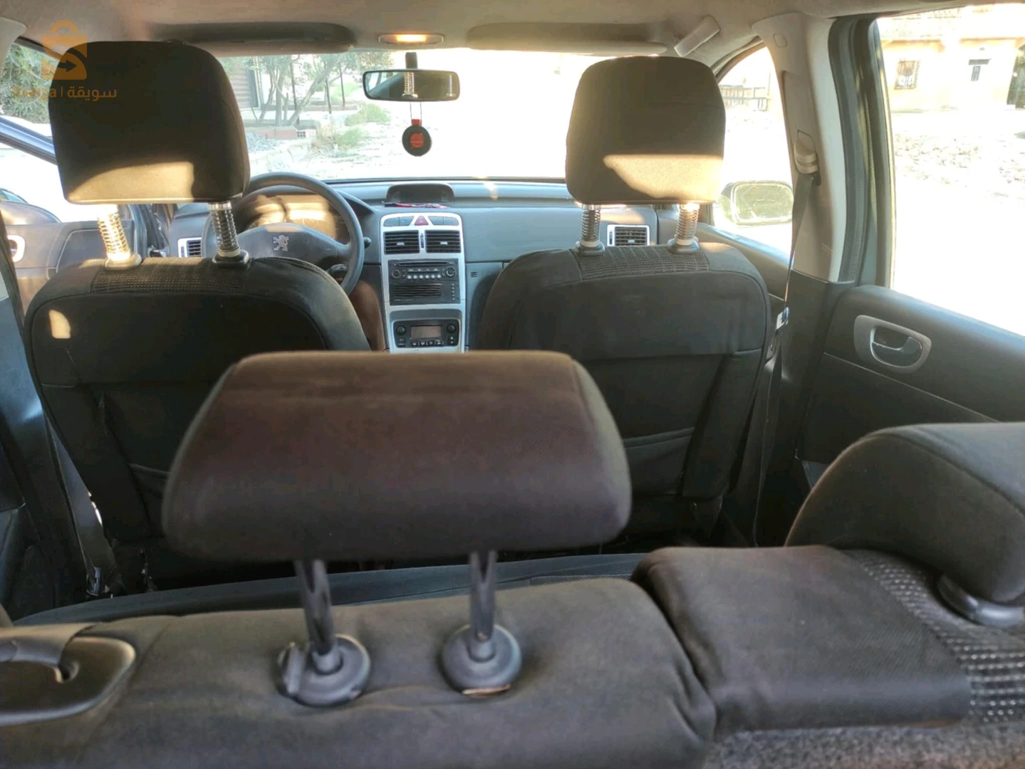 307 2 L 110 بوش فيها 2 أل افوا وال اريار فيه شويا بانتورة .