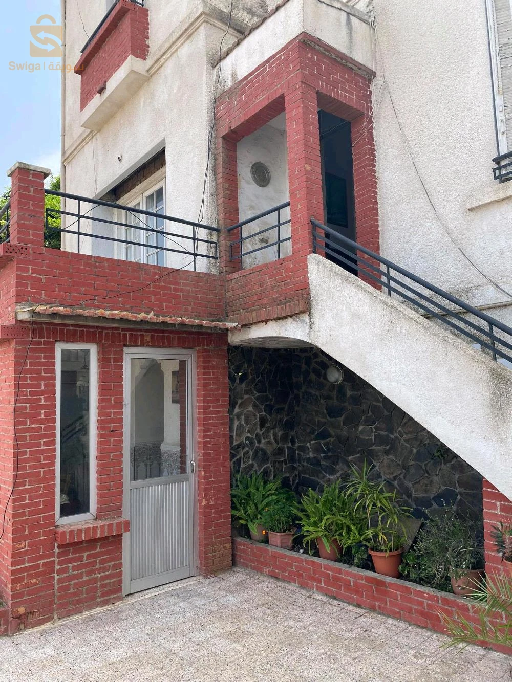 villa colonial facade 10m/30m
