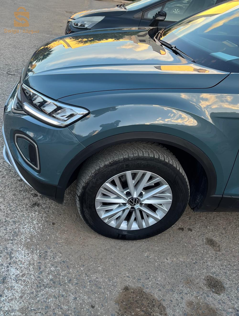 bleu pétrole métallique