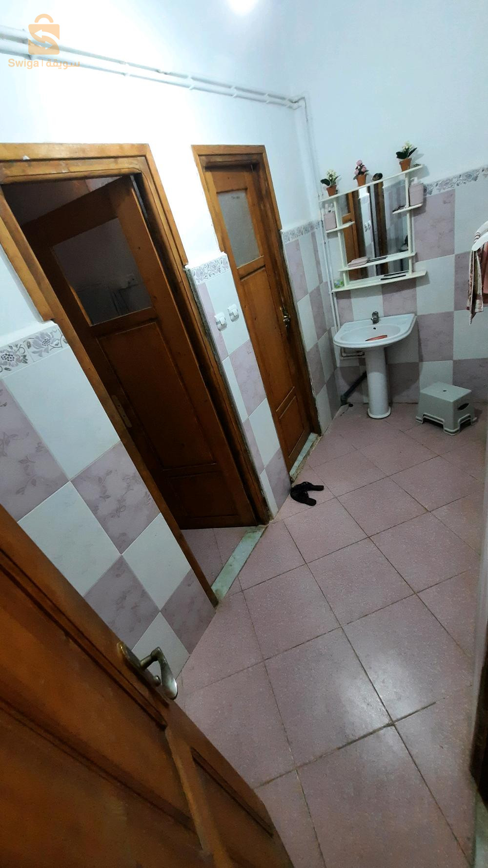 بيع منزل في الريحان . موزاية