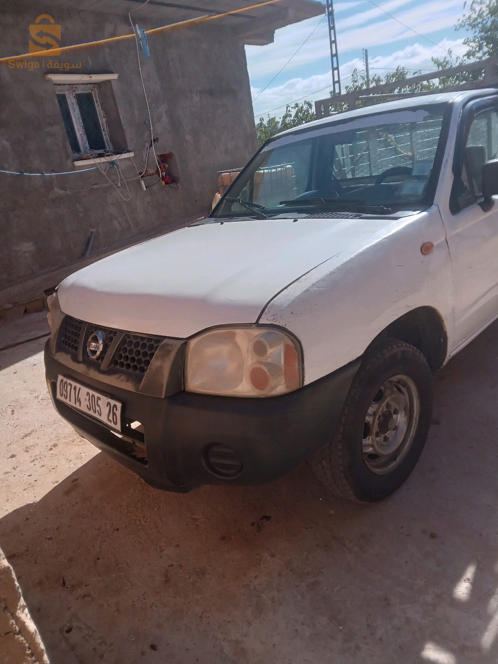 سيارة نيسان للبيع