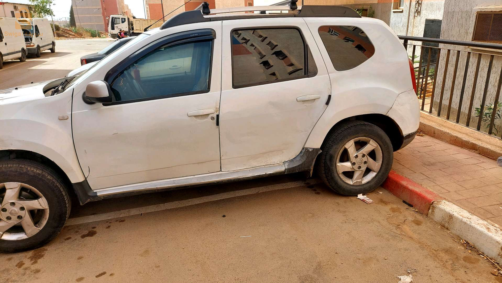 دوستر