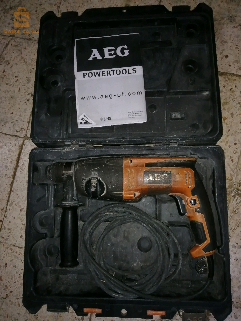 Perforateur 12000
Tronçonneuse 11000