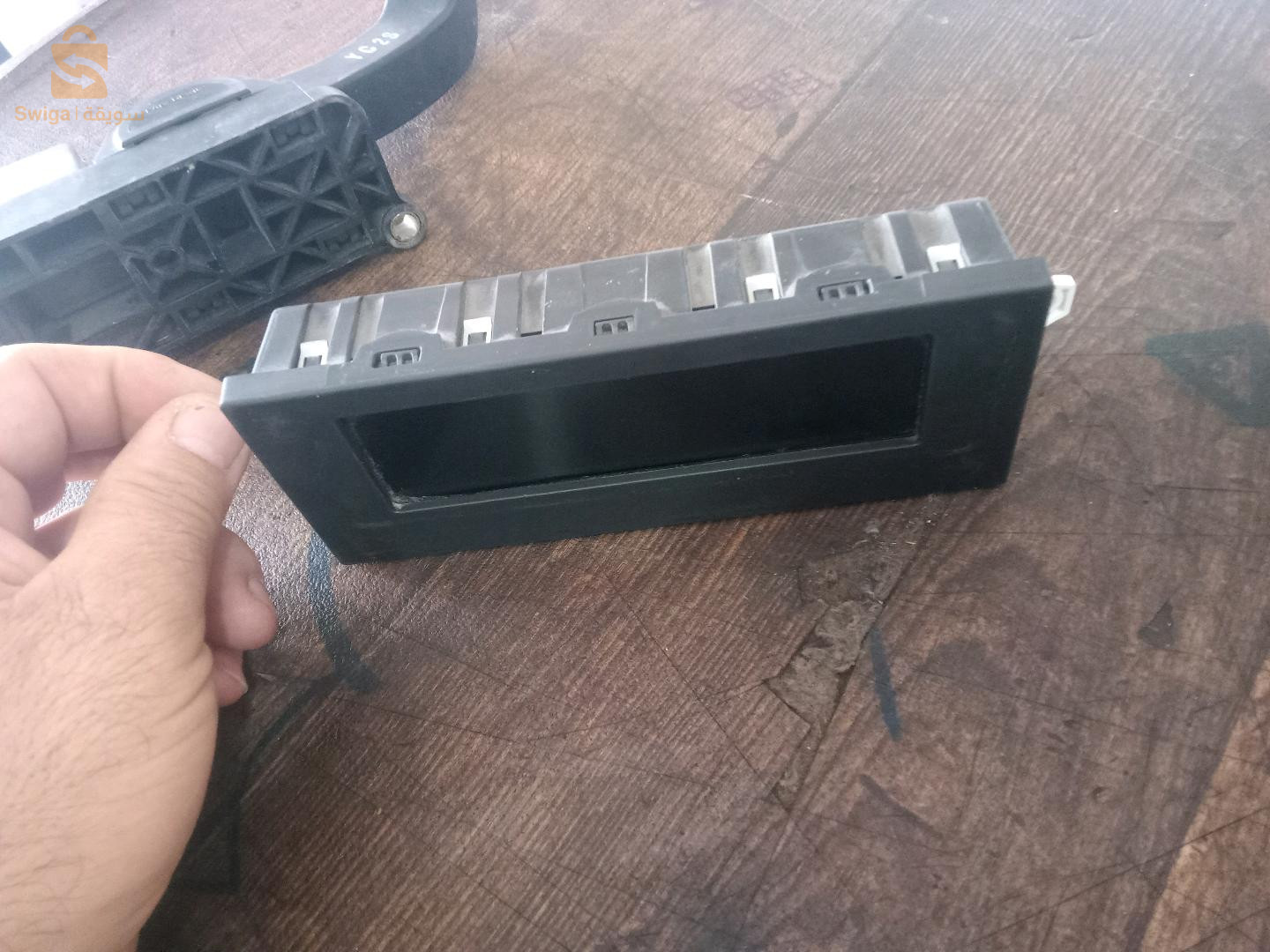 ساعة سيارت 301