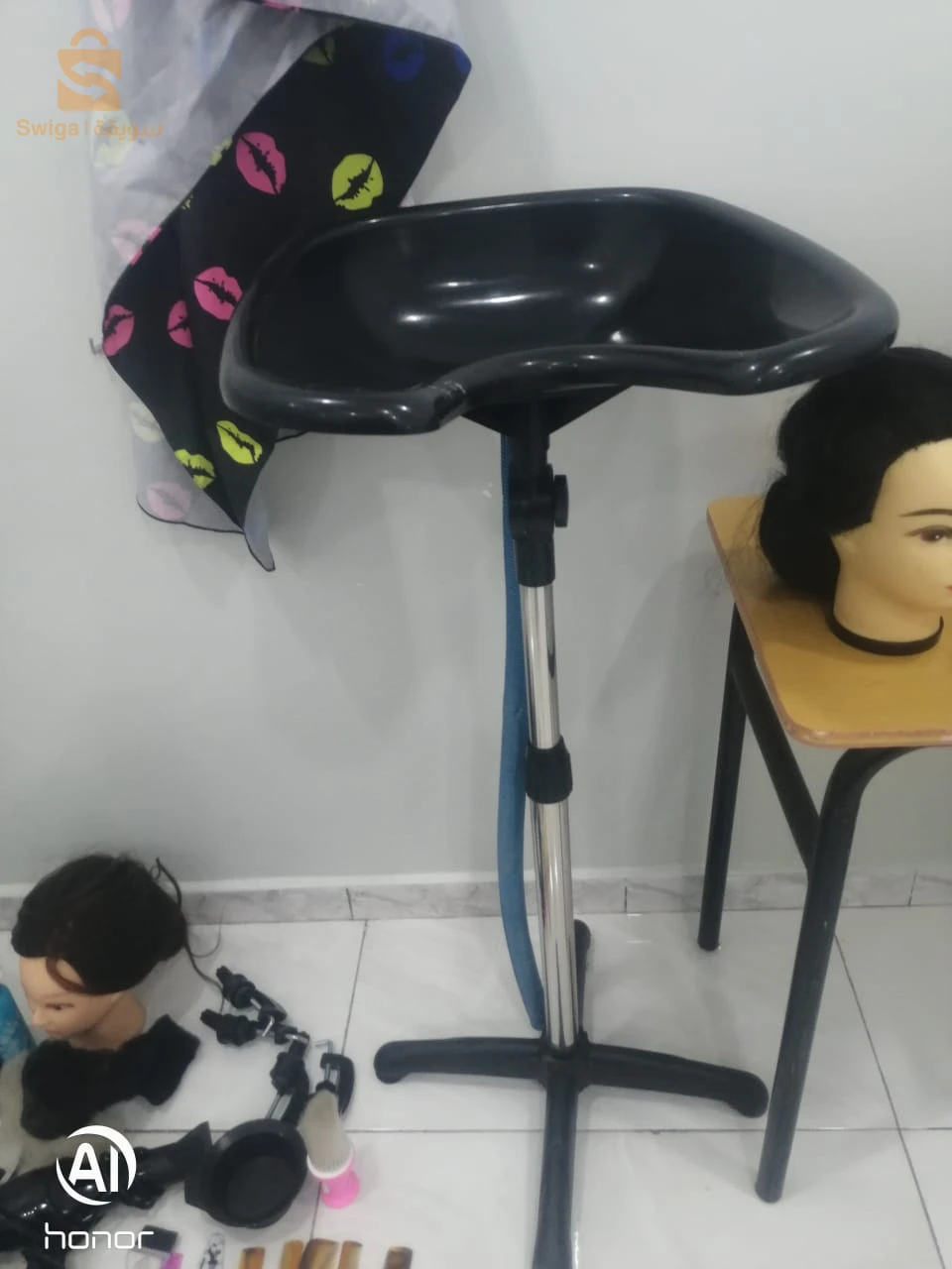 مستلزمات صالون حلاقة نساء