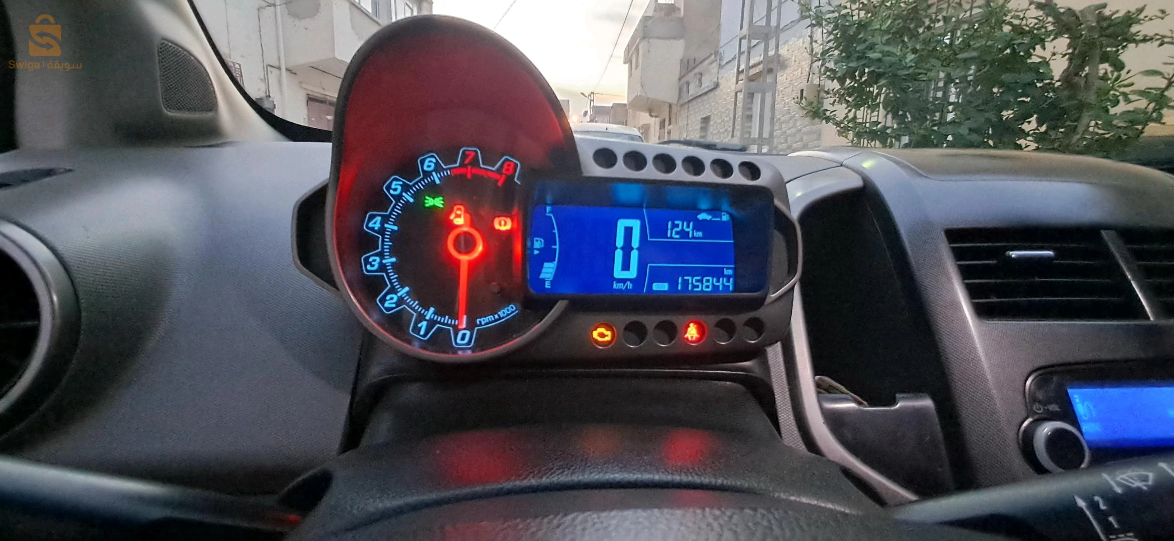 moteur mrivisi kolech jdid fiha racord sgir f l'ail ariere