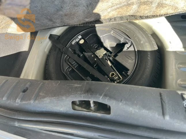 سيارة نظيفة جدا محرك مريفيزي , صبيغة 00 AZ